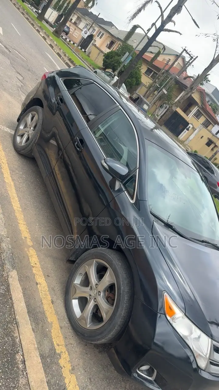 Toyota Venza XLE AWD 2013 Black