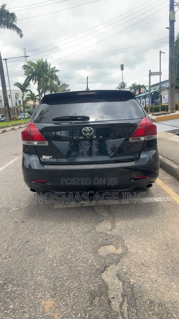 Toyota Venza XLE AWD 2013 Black