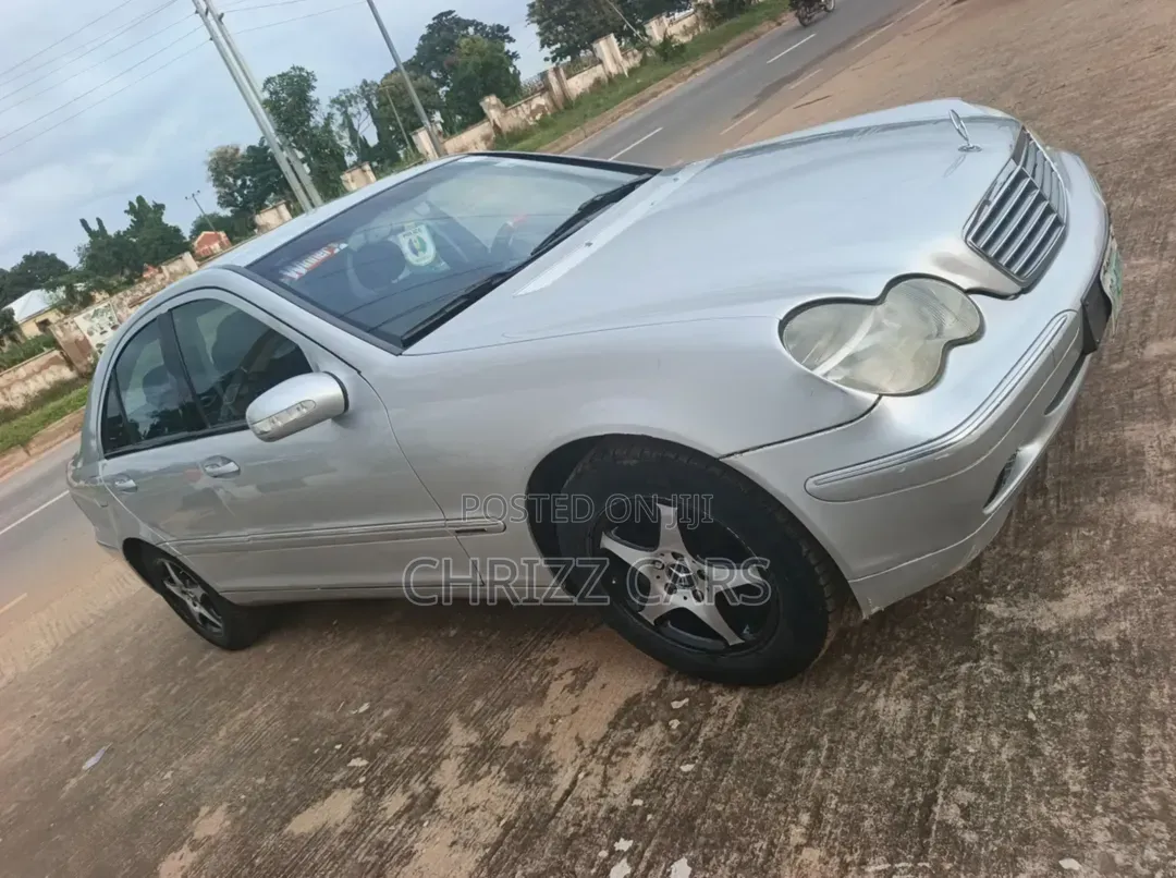 Mercedes-Benz C230 2005 Silver