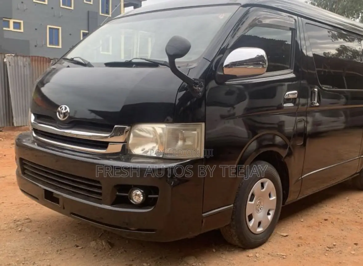 Toyota HiAce 2006 Black