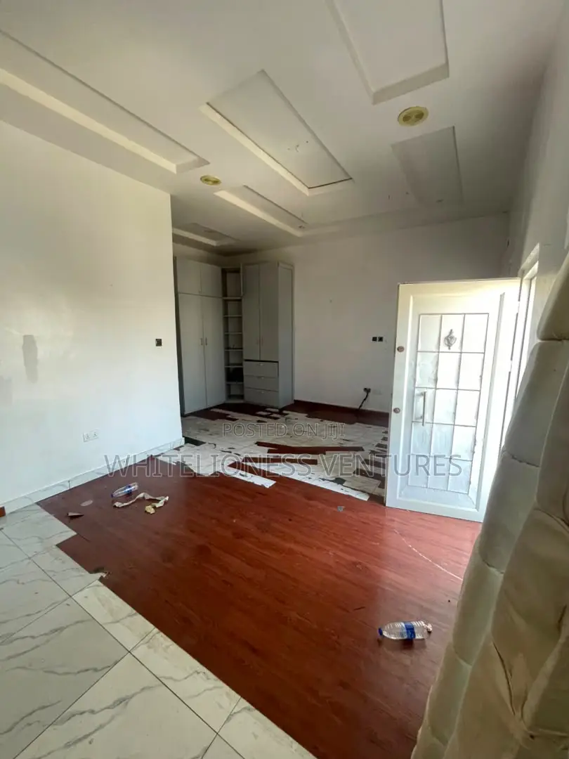 Studio Apartment in Van Daniel Estate, Lafiaji for rent