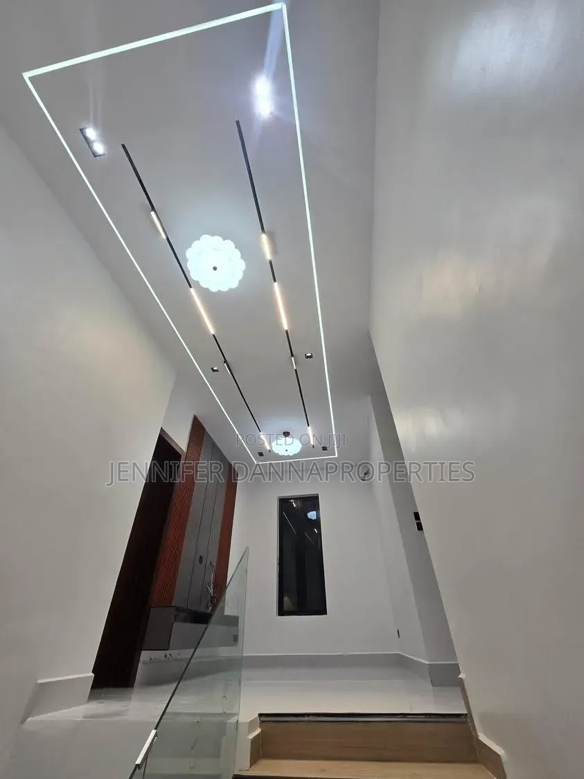 4bdrm Duplex in Ado / Ajah for sale