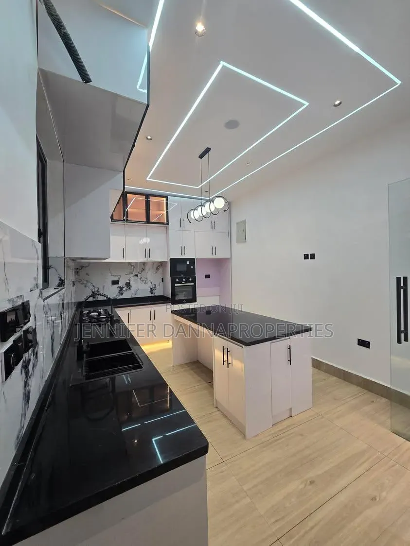 4bdrm Duplex in Ado / Ajah for sale
