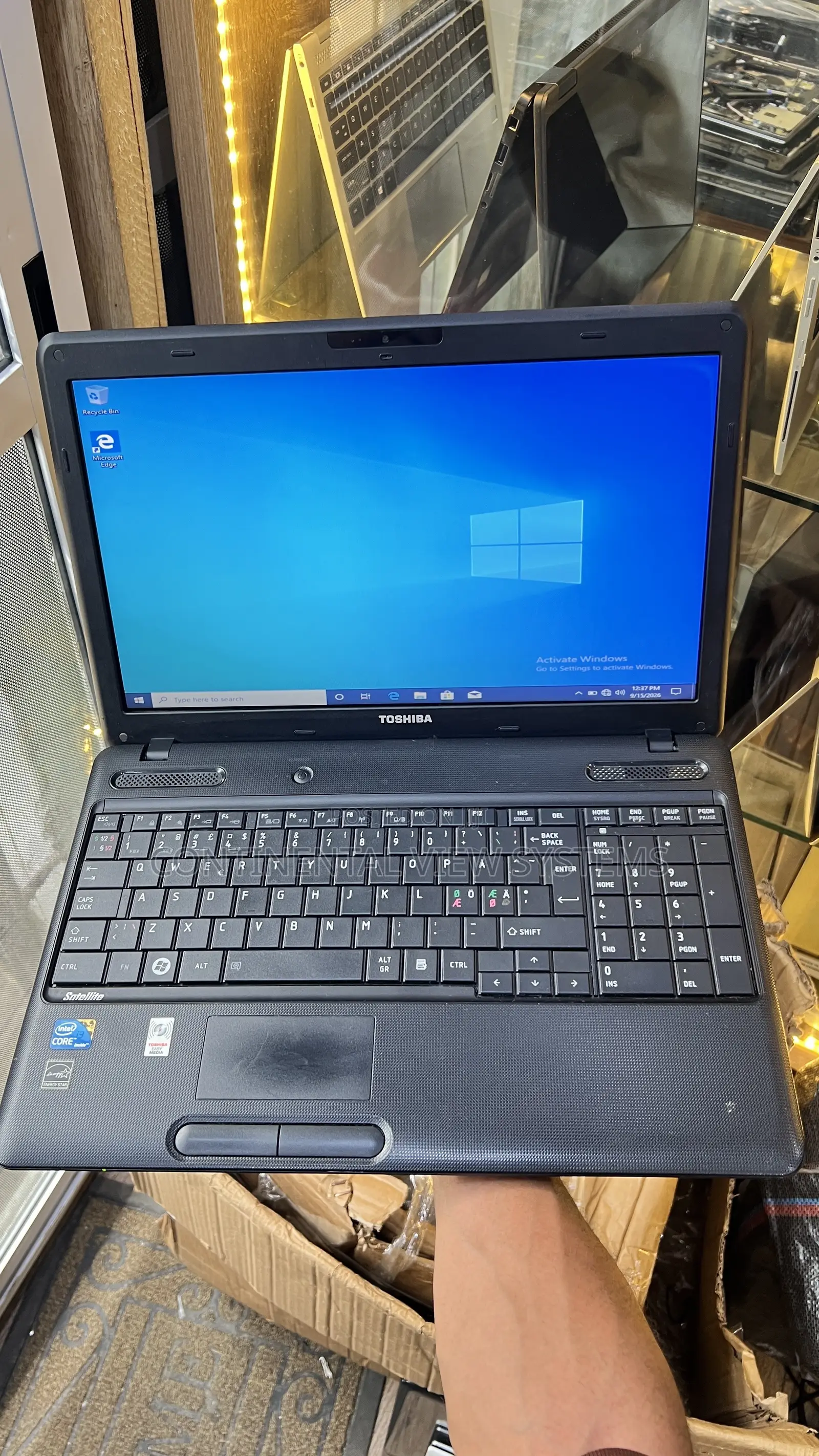 Laptop Toshiba Satellite C665 8GB Intel Core i3 HDD 320GB