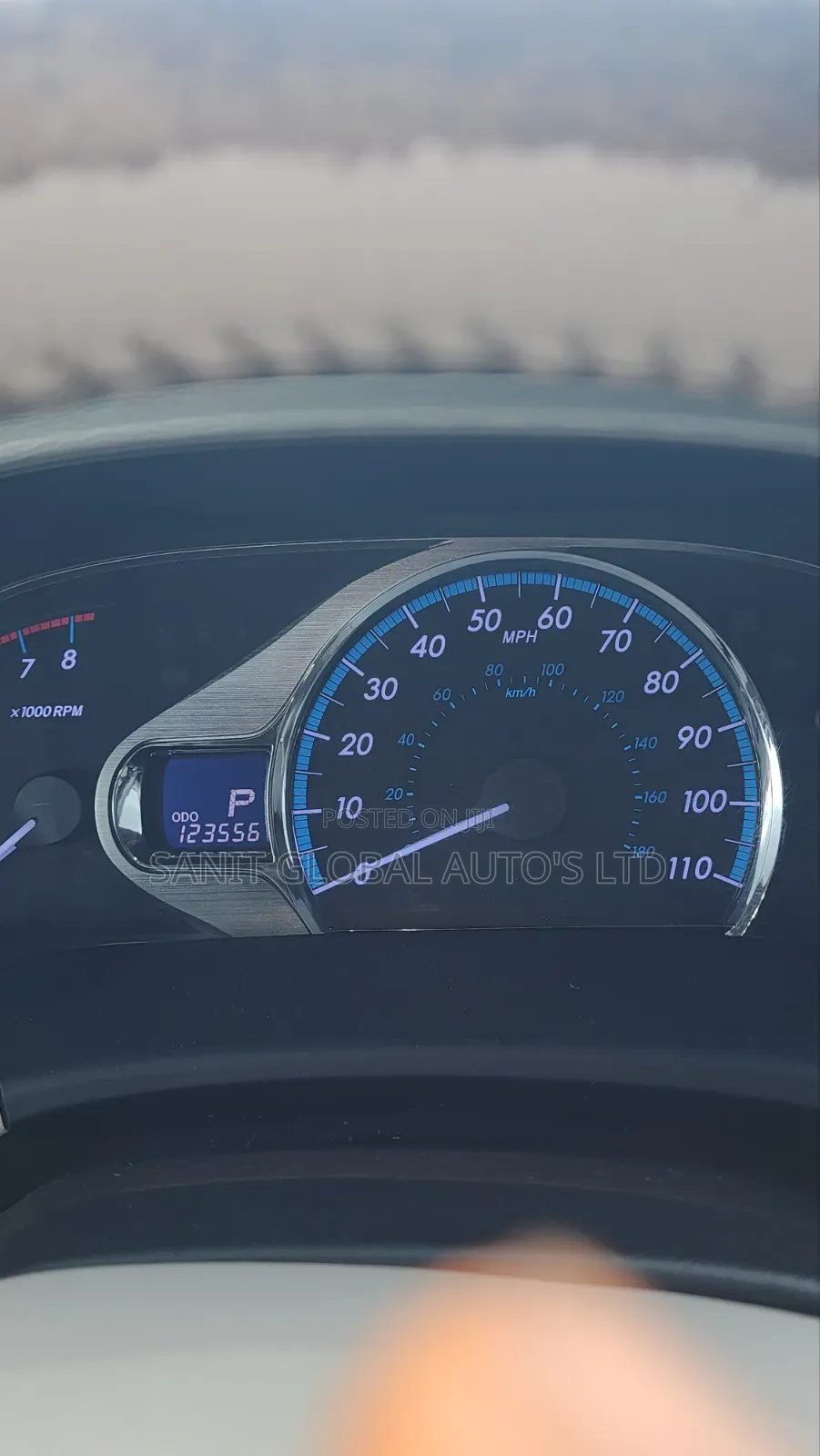 Toyota Sienna XLE FWD 8-Passenger 2013