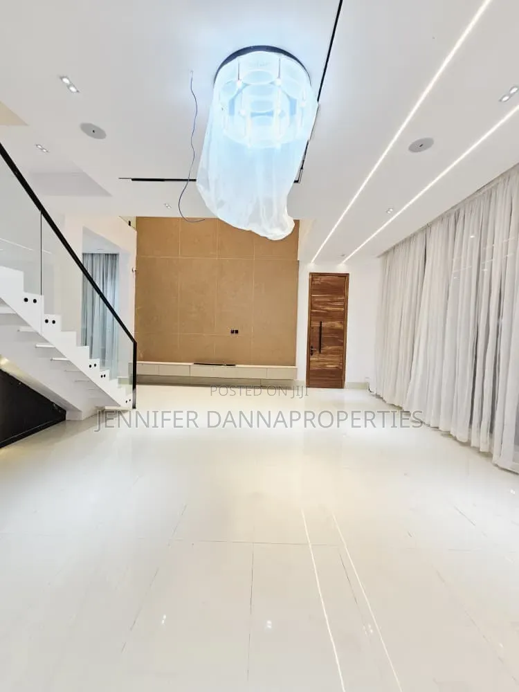 5bdrm Duplex in VGC / Ajah for sale