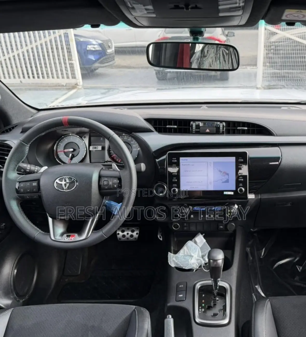 New Toyota Hilux 2025 Black