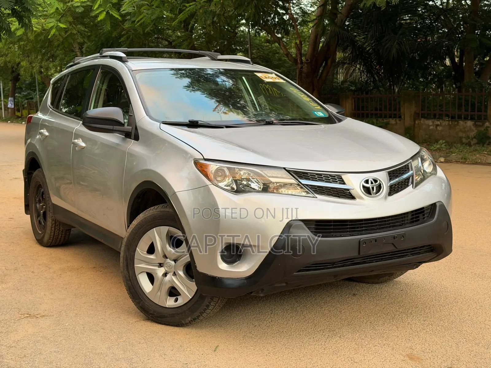 Toyota RAV4 LE 4dr SUV (2.5L 4cyl 6A) 2015 Silver