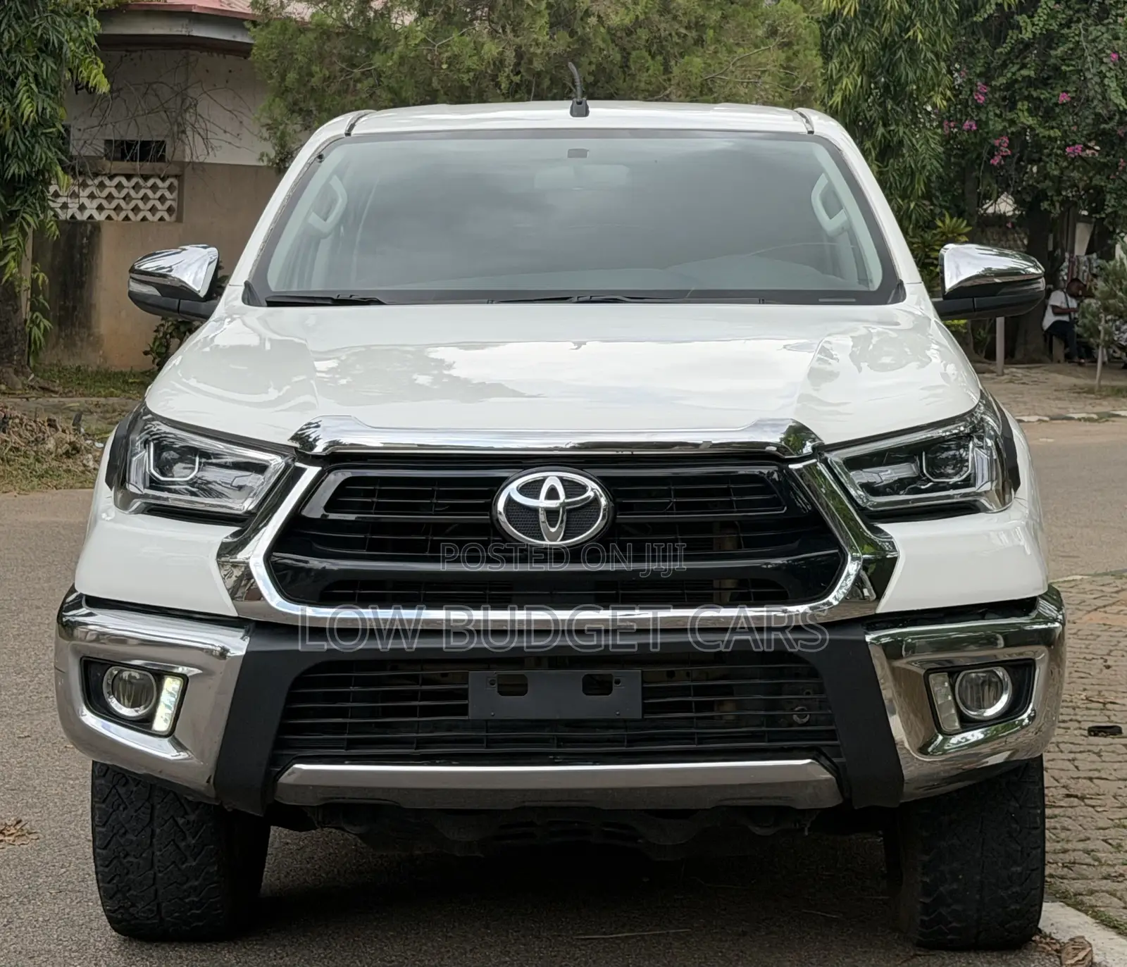 Toyota Hilux 2020 White