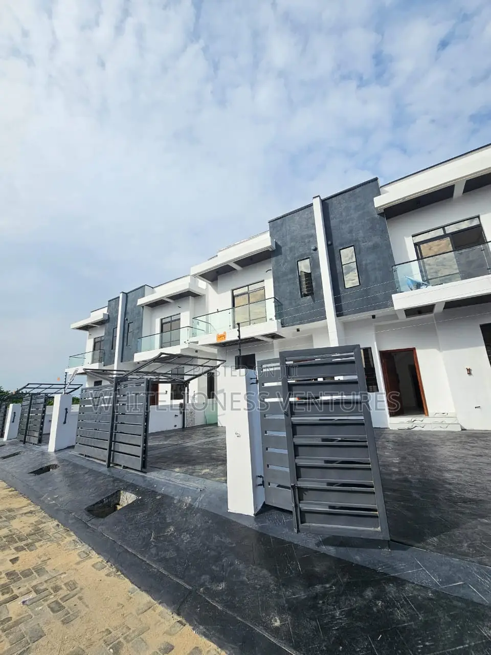 4bdrm Duplex in Ajah for sale