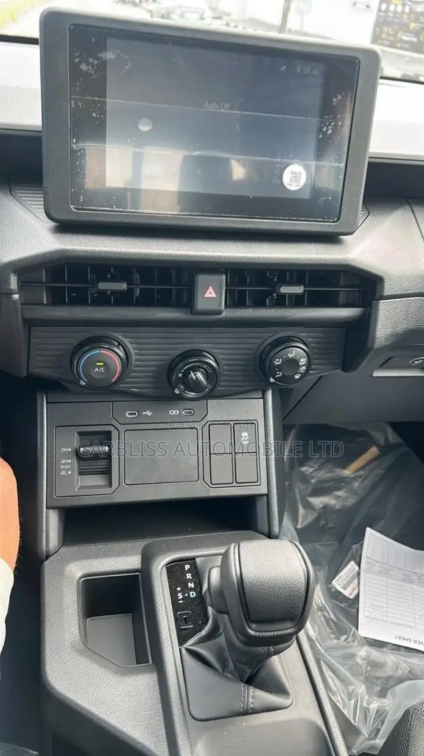 New Toyota Hilux GR SPORT II 2026 Black