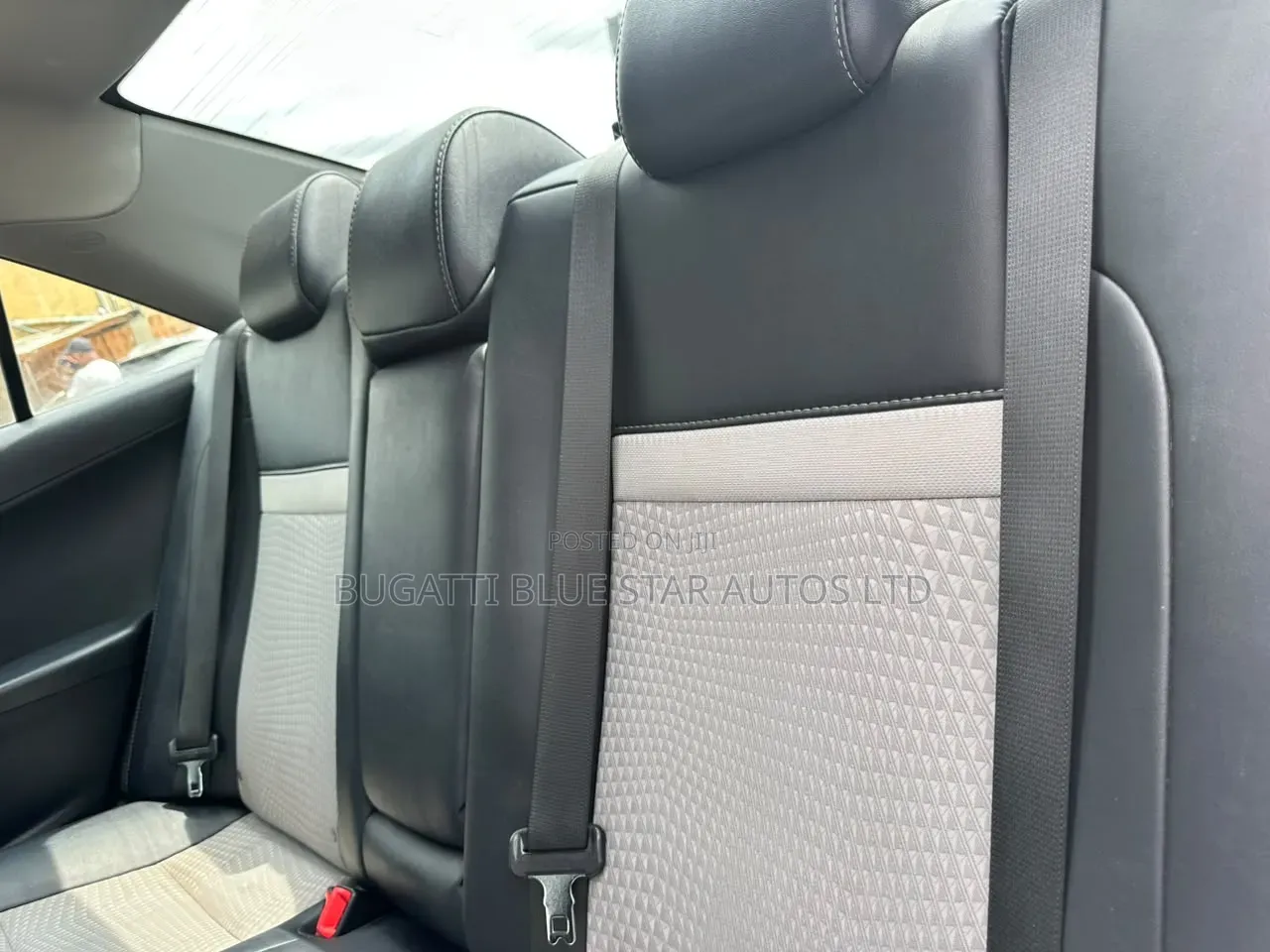 Toyota Camry SE 4dr Sedan (2.5L 4cyl 6A) 2014 White