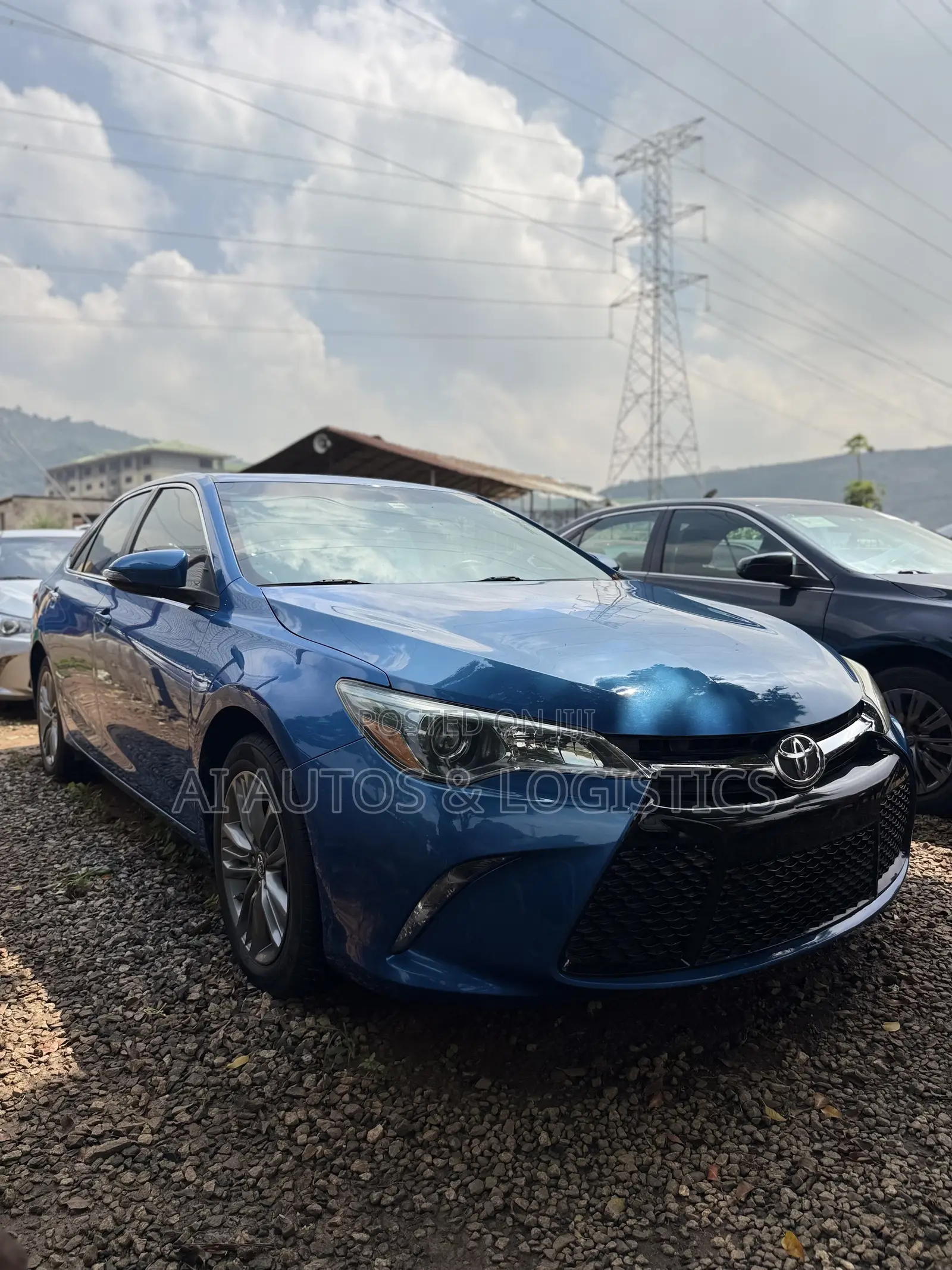 Toyota Camry SE 4dr Sedan (2.5L 4cyl 6A) 2017 Blue