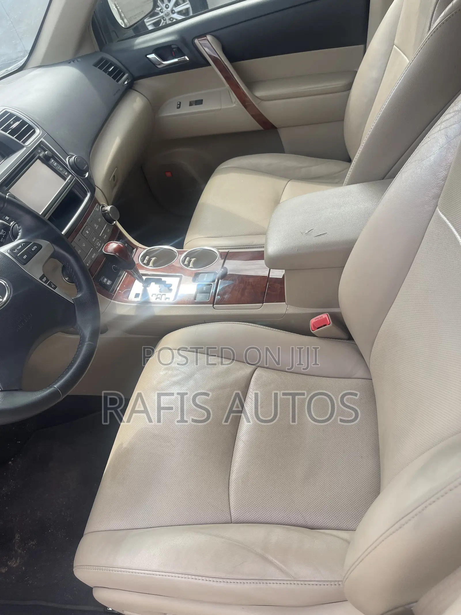 Toyota Highlander Limited 3.5l 4WD 2013 White