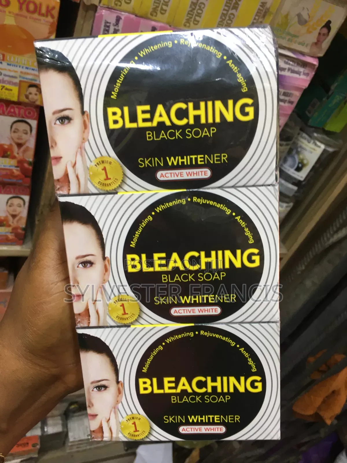 Neon Bleaching Gluta Kojic Soap