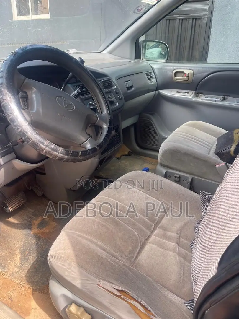 Toyota Sienna 1999 Green