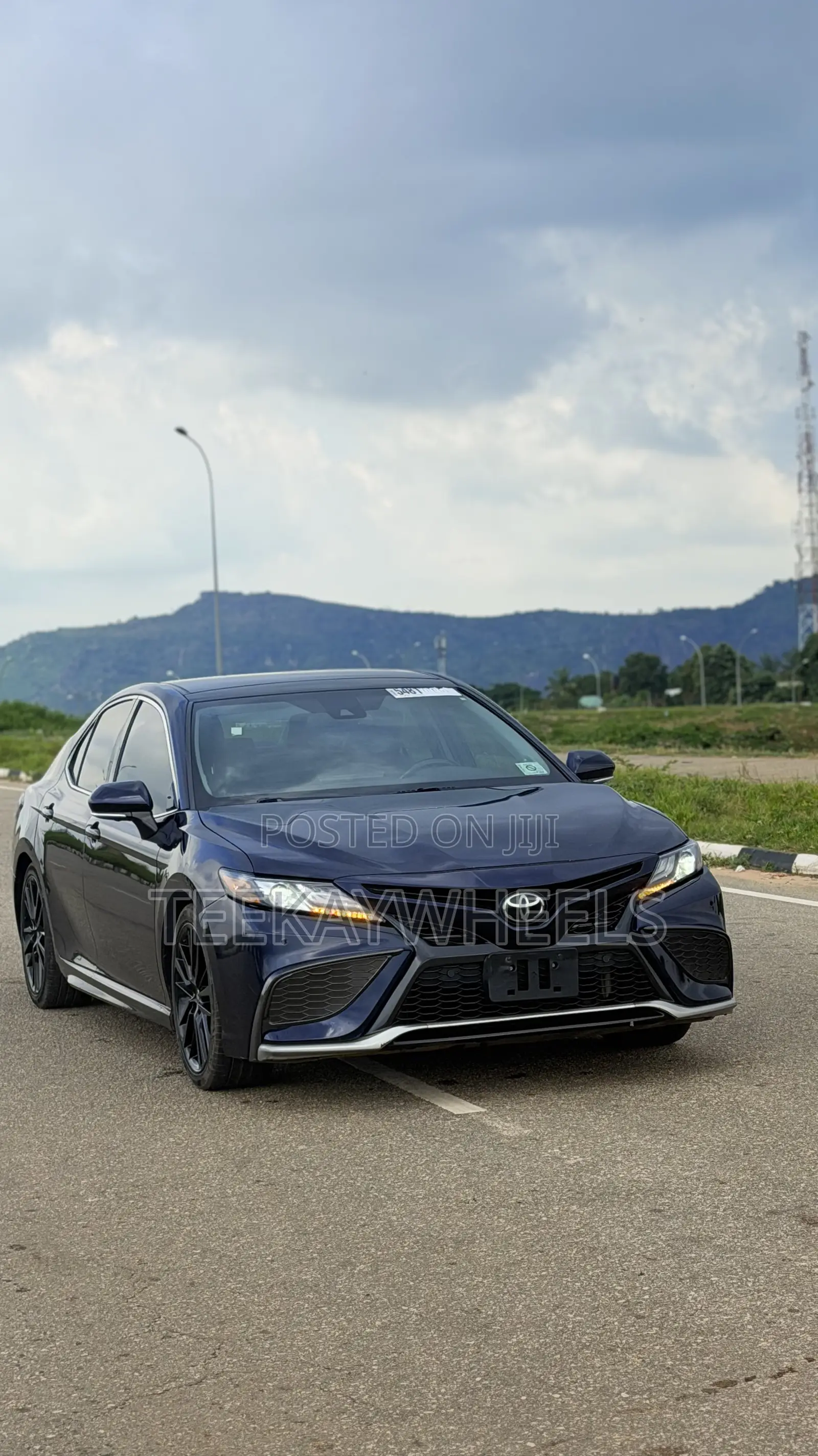 Toyota Camry XSE 2021 Blue