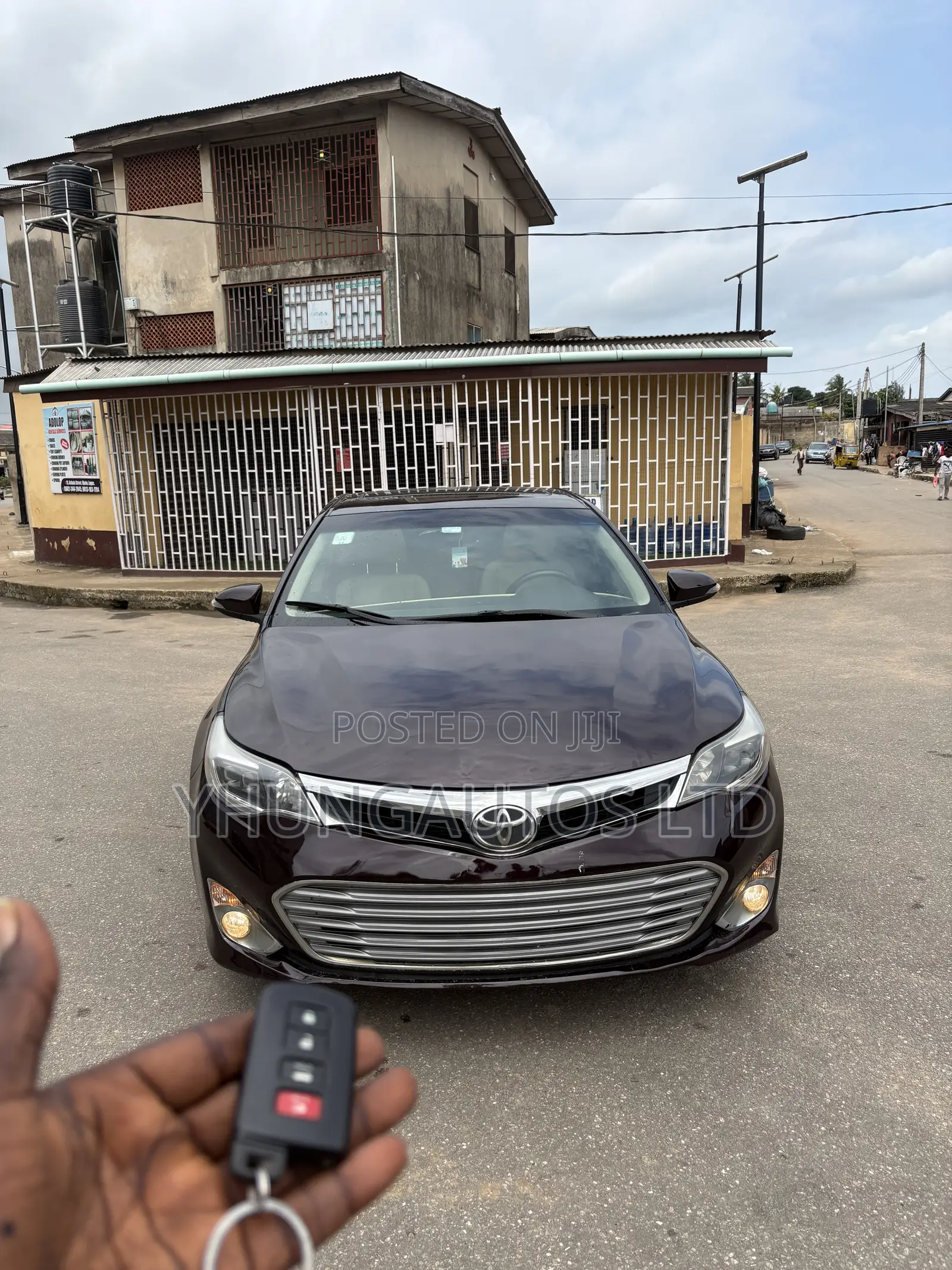 Toyota Avalon XLE Premium 4dr Sedan (3.5L 6cyl 6A) 2015 Burgundy