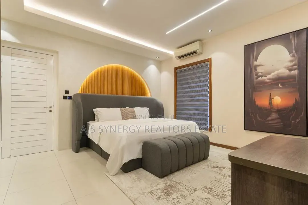 Furnished 1bdrm Apartment in Lekki Phase 1 for rent