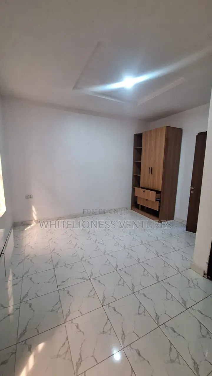 3bdrm Townhouse / Terrace in Ikota for rent