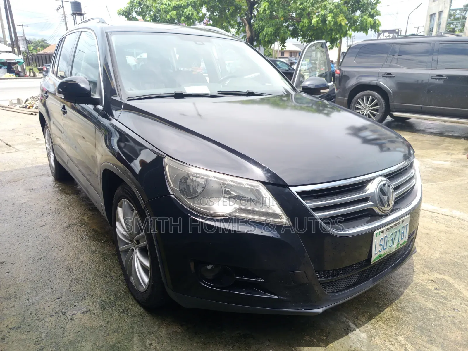 Volkswagen Tiguan 2011 Black