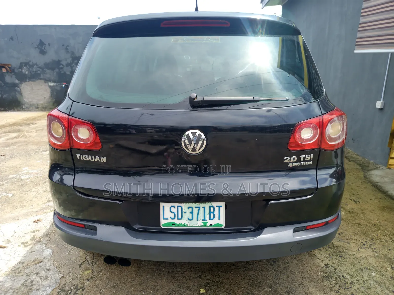 Volkswagen Tiguan 2011 Black