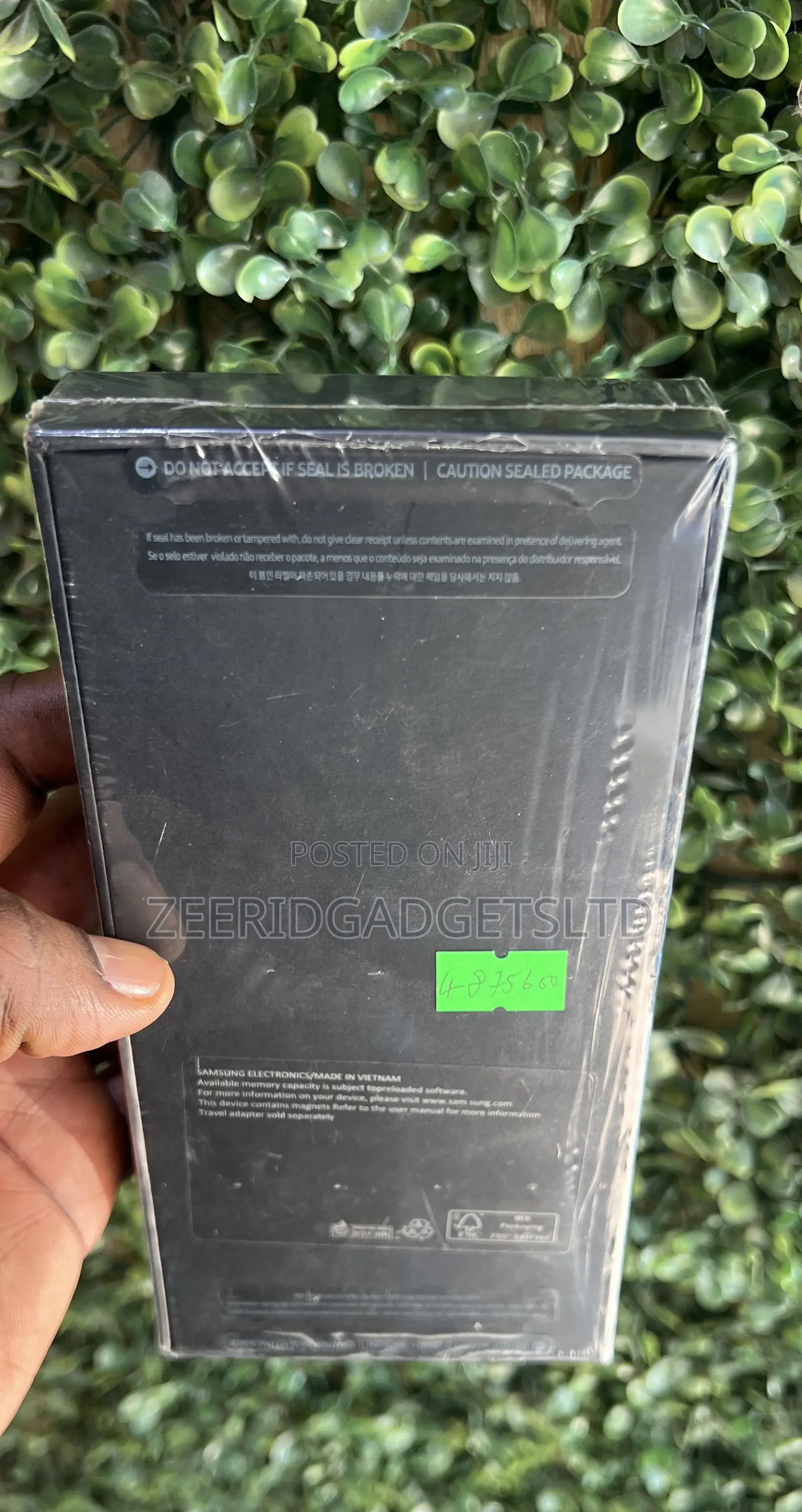 New Samsung Galaxy Z Flip4 256 GB