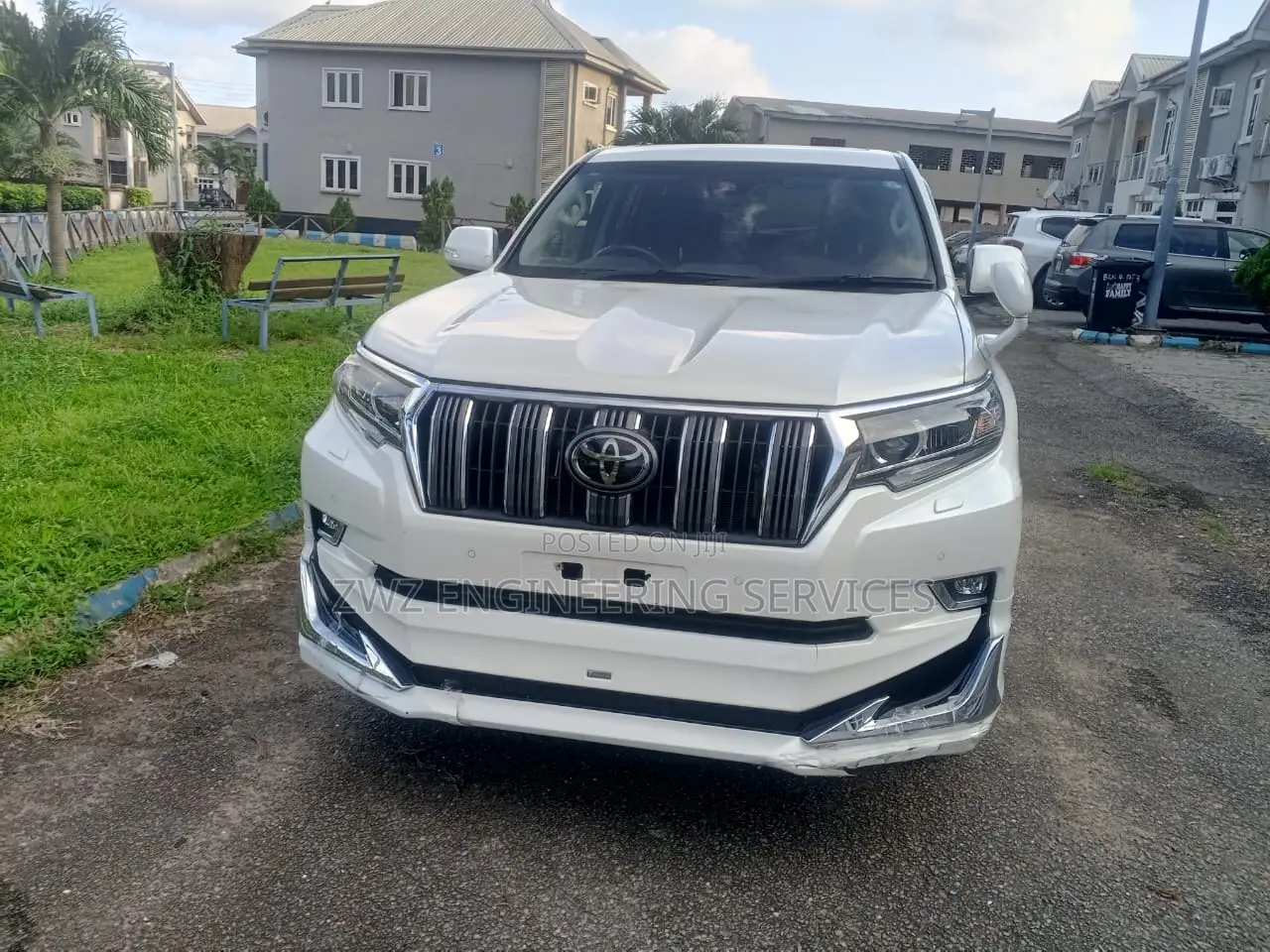 Toyota Land Cruiser Prado 2021 White