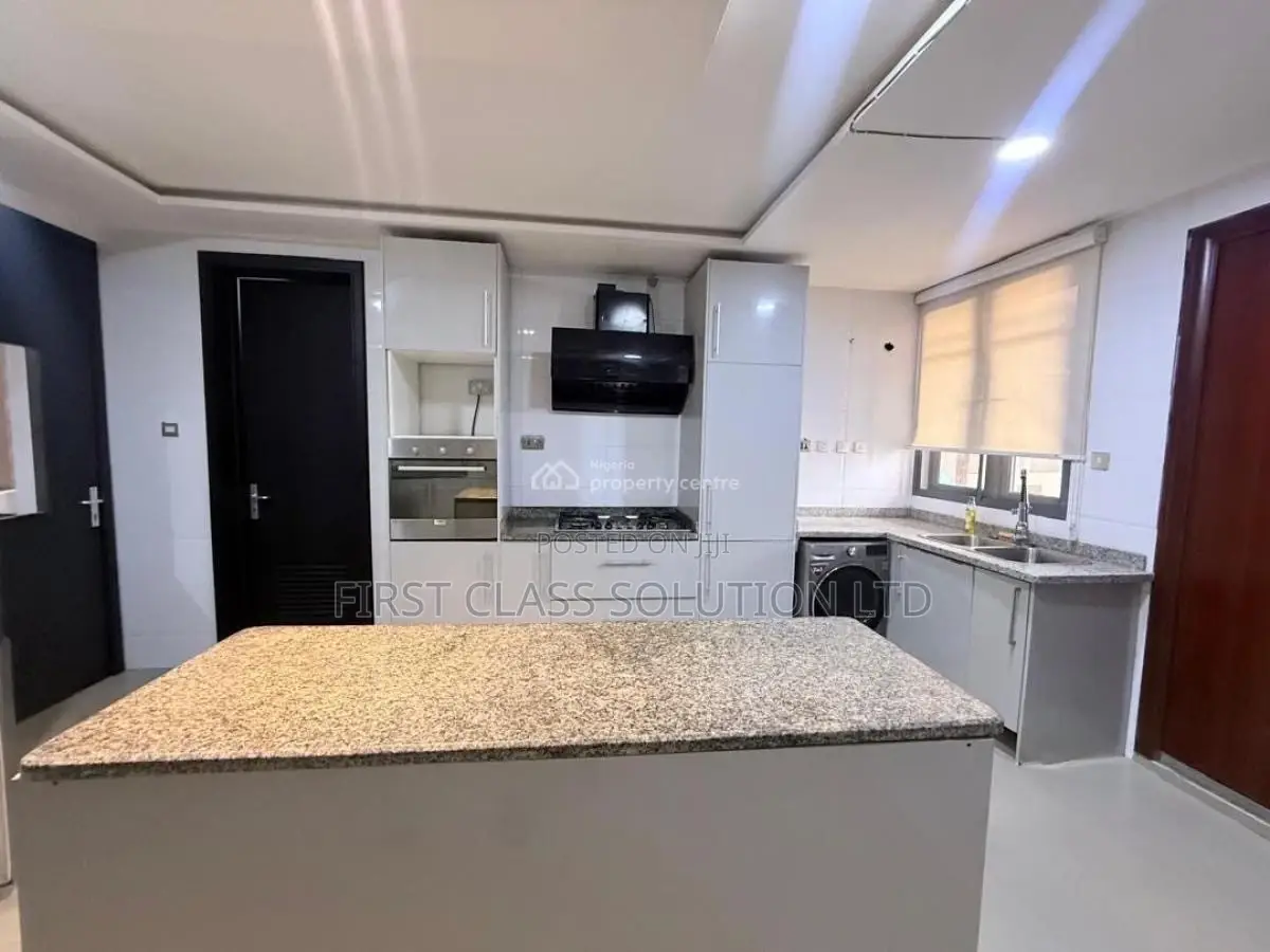 Furnished 3bdrm Apartment in Banana Island for rent