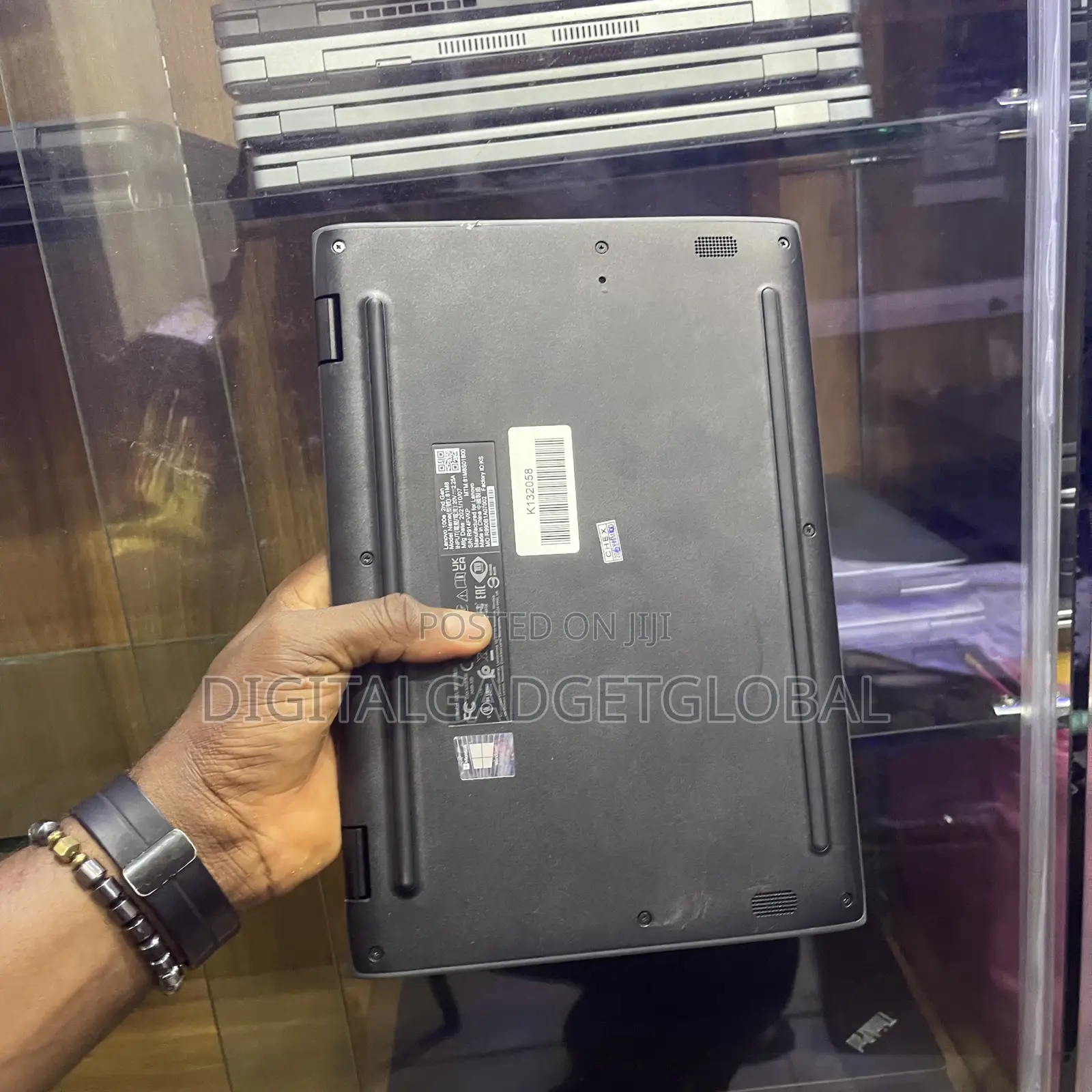 Laptop Lenovo 100e 4GB Intel Pentium SSD 60GB
