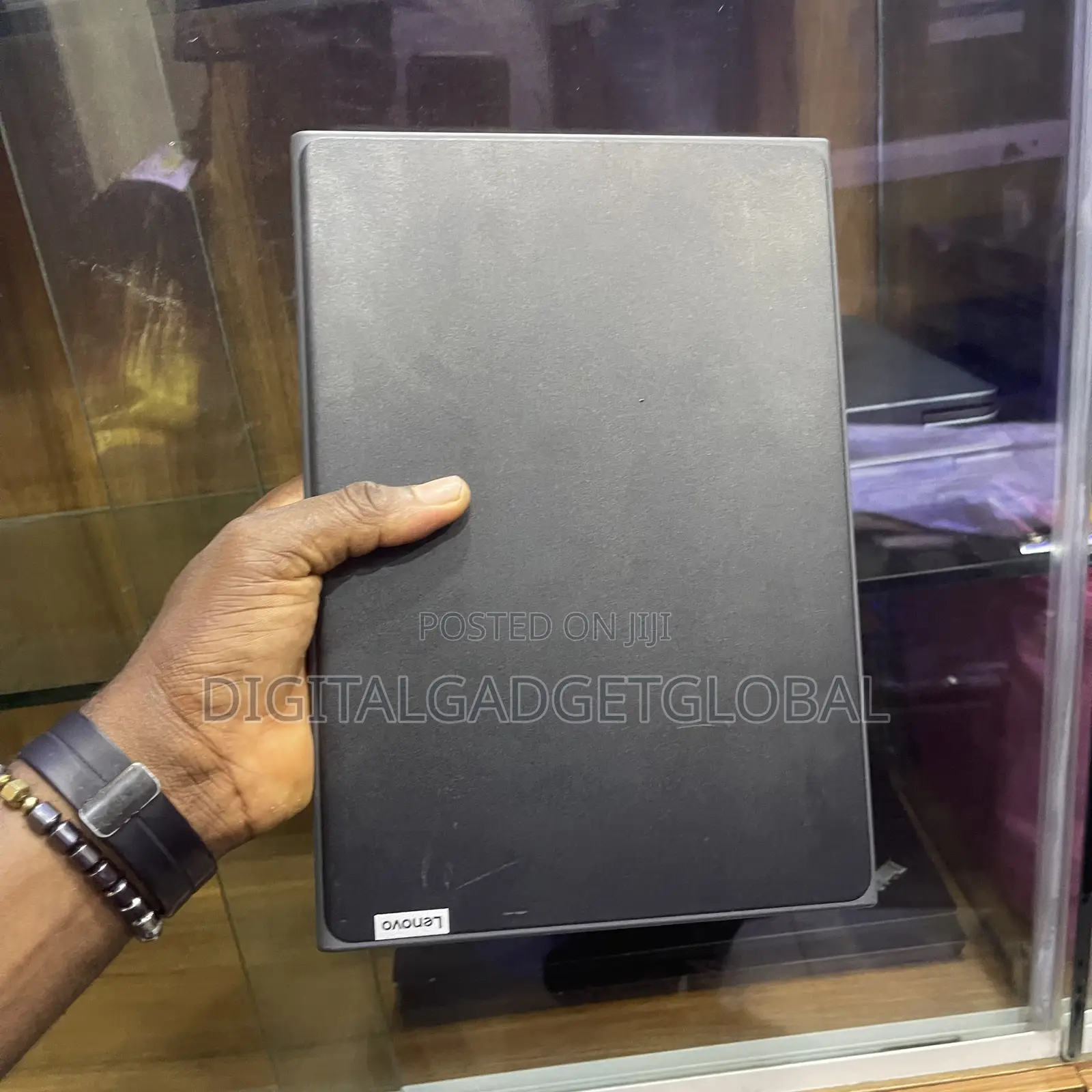Laptop Lenovo 100e 4GB Intel Pentium SSD 60GB