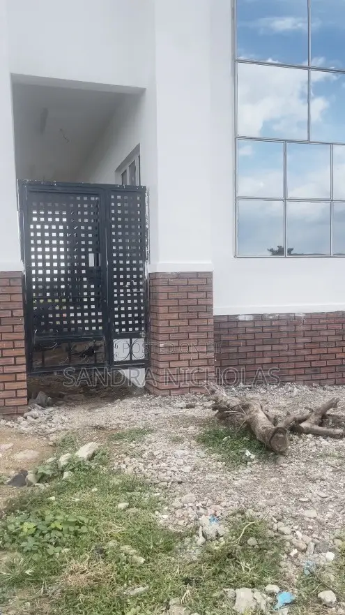 200 Square Meter Estate Plot for 4 Bedroom Terrace Duplex