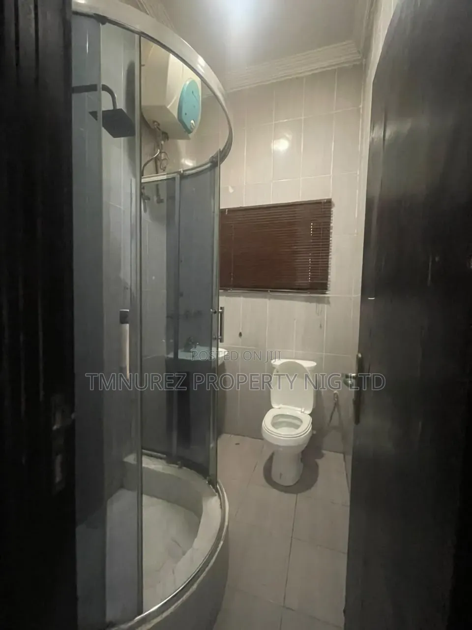 3bdrm Apartment in Chevron for rent