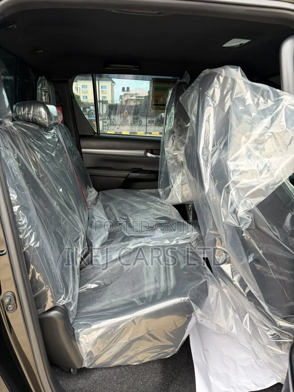 New Toyota Hilux 2024 Black