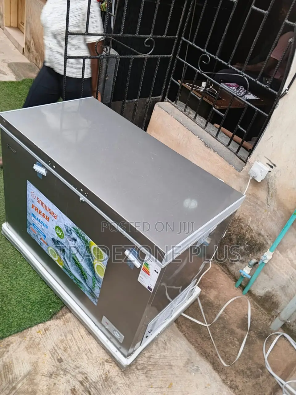 Snowsea 450-Litre Horizontal Freezer for Home Business