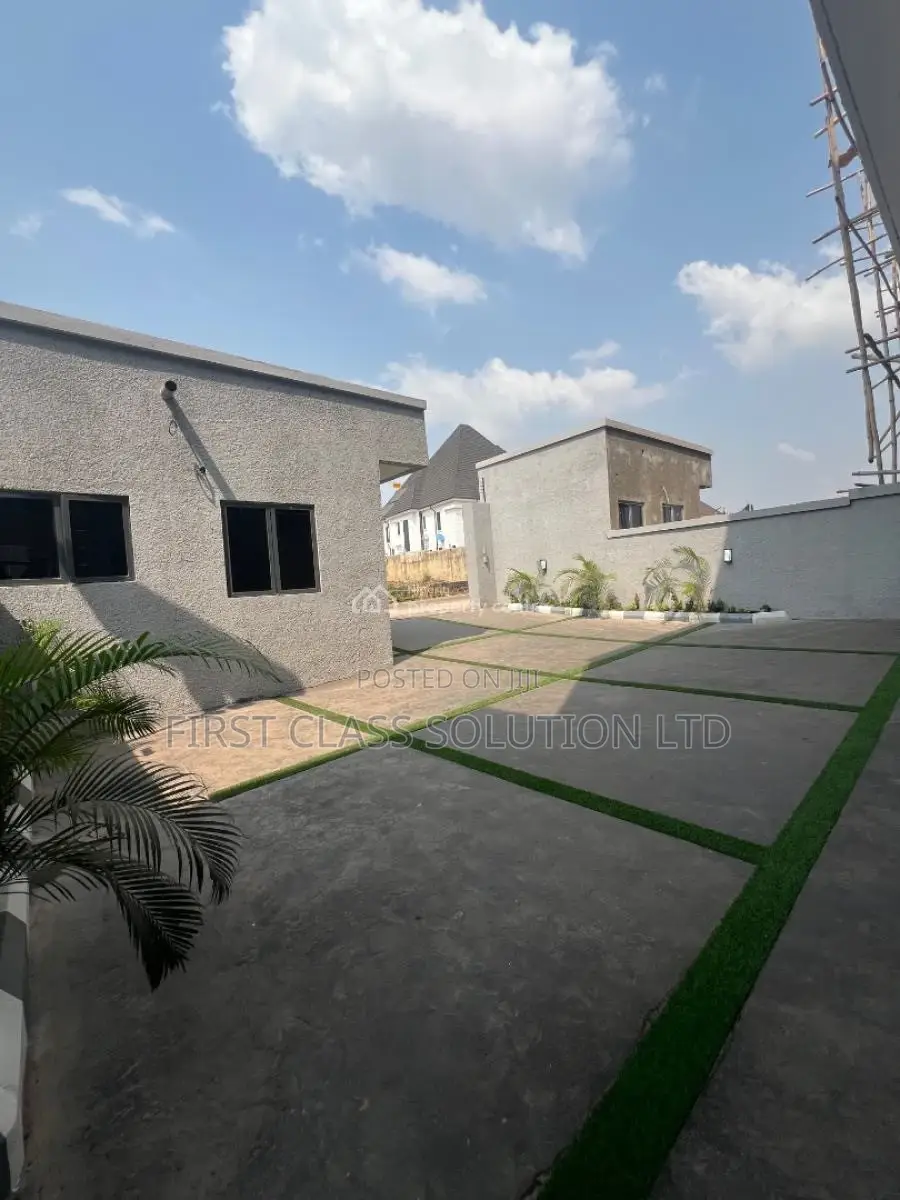 Furnished 5bdrm Duplex in Enugu State for sale
