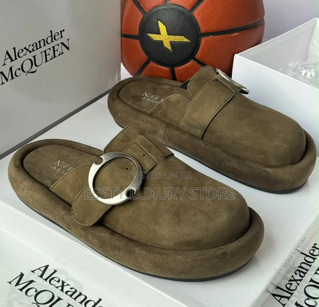 High Quality Luxury Alexander McQueen Half Shoes