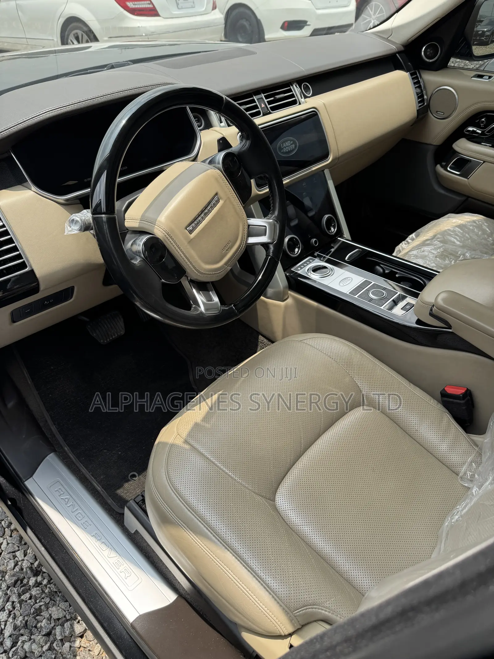 Land Rover Range Rover Vogue 2019 Black