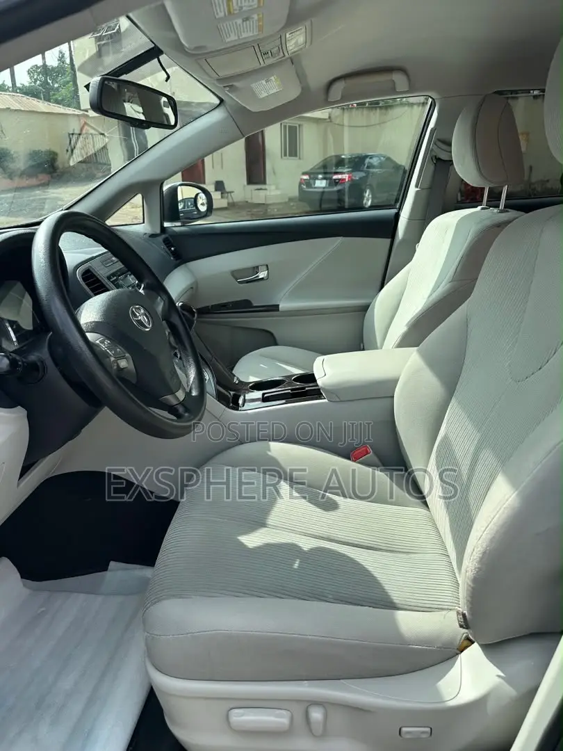 Toyota Venza V6 2009 Silver