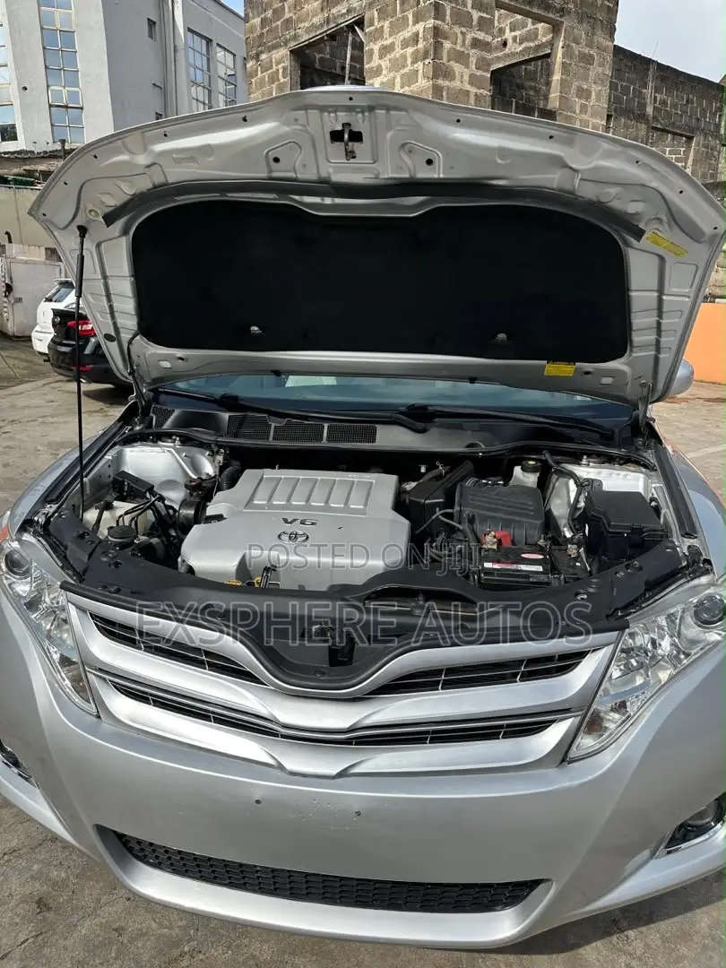 Toyota Venza V6 2009 Silver