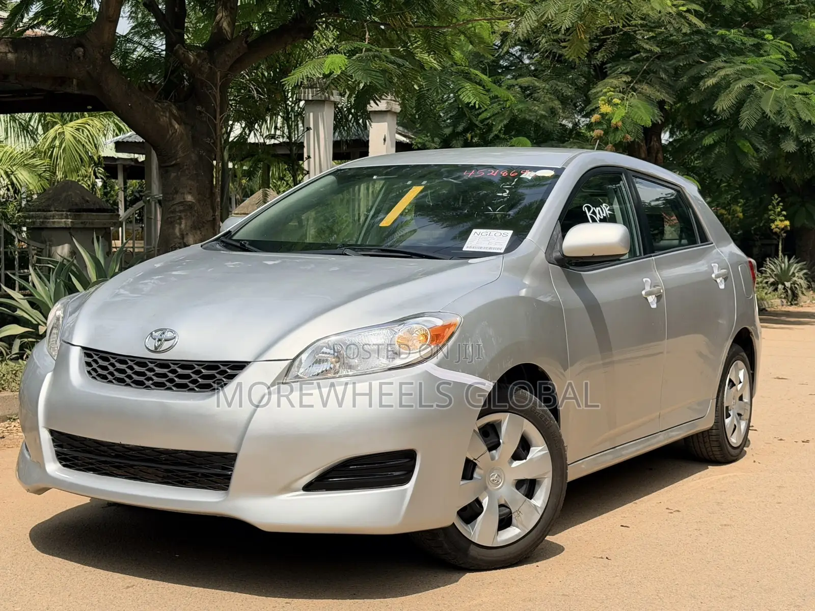 Toyota Matrix 2010 Silver