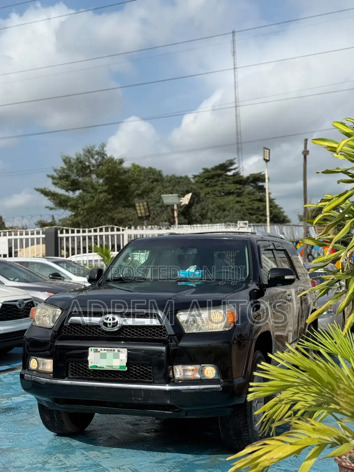 Toyota 4-Runner SR5 4WD 2011 Black