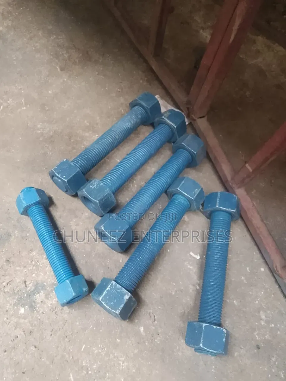 11/2x300 Stud Bolt and Nut