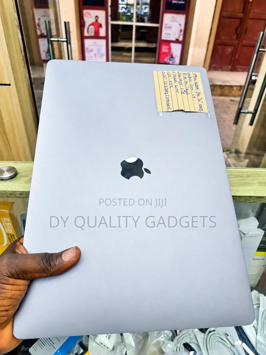 Laptop Apple MacBook 2019 16GB Intel Core i9 SSD 1T