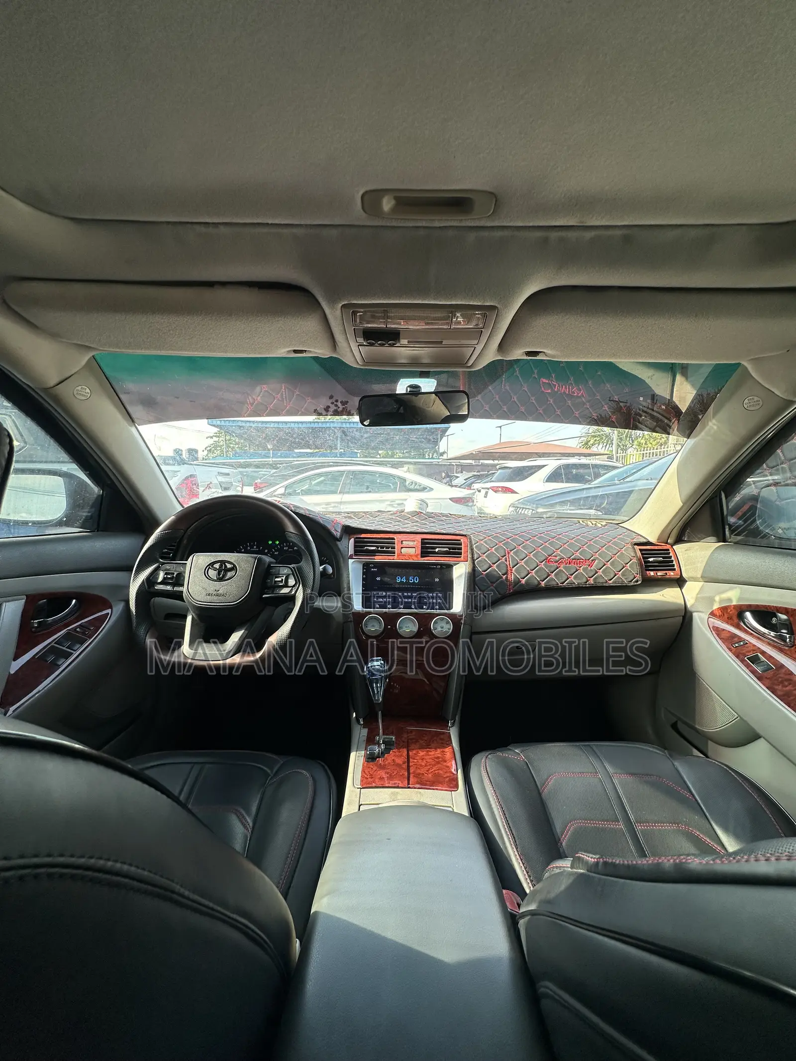 Toyota Camry XLE 4dr Sedan (2.5L 4cyl 6AM) 2010 Gray