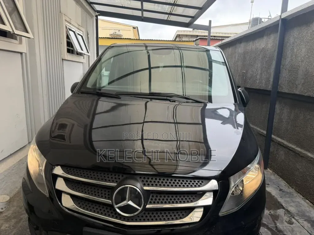 Mercedes-Benz Metris 2.0 FWD 2019 Black