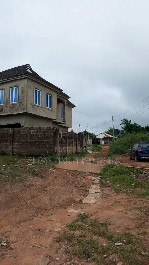4bdrm Duplex in Moganna Estate, Ido for sale