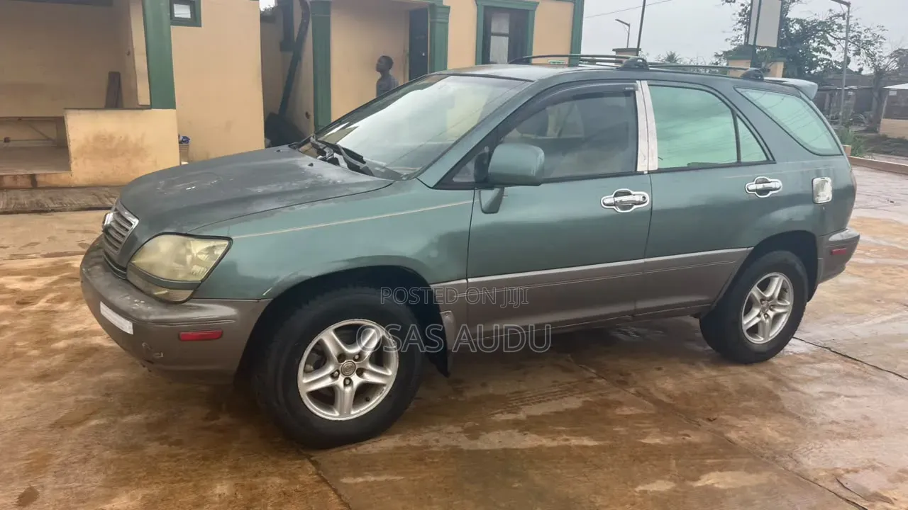 Lexus RX 300 4WD 2000 Green