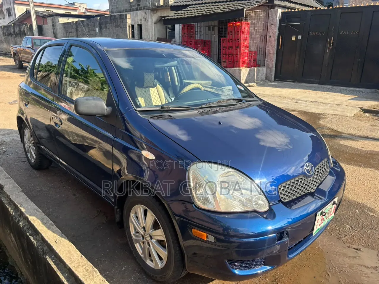 Toyota Yaris 2005 Blue
