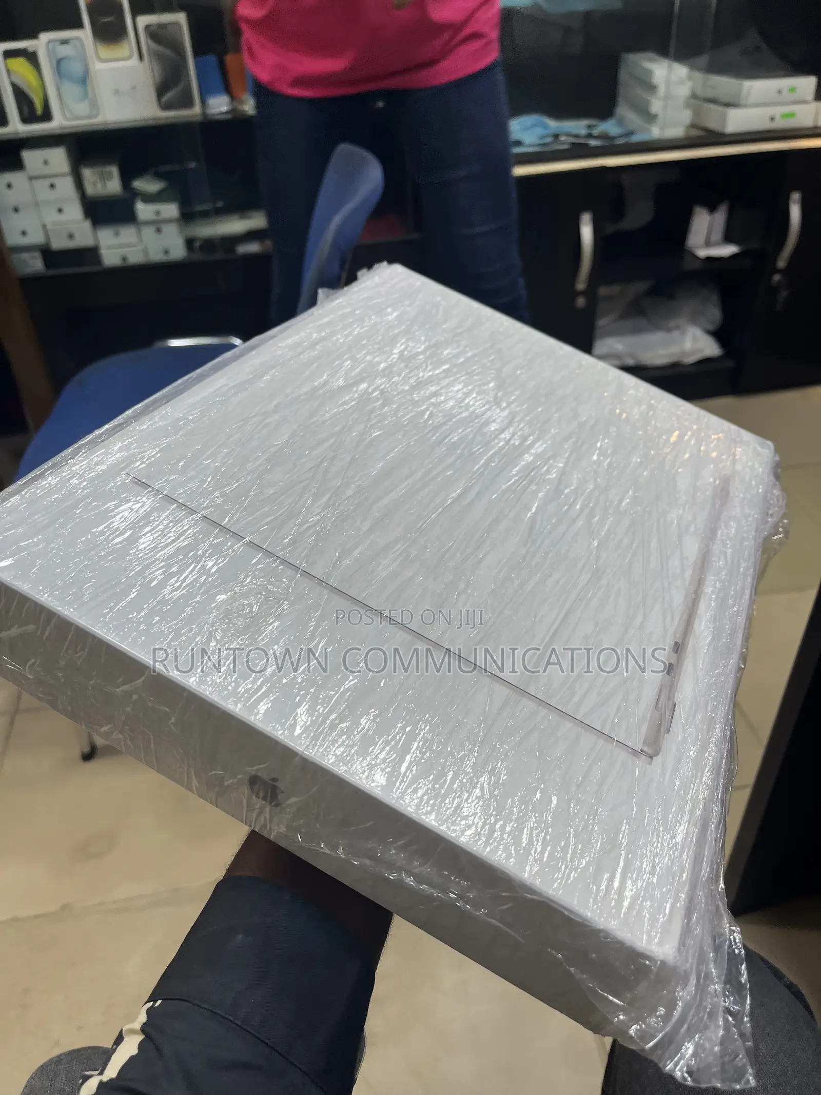 New Laptop Apple MacBook Air 2026 M5 24GB Apple M5 SSD 512GB